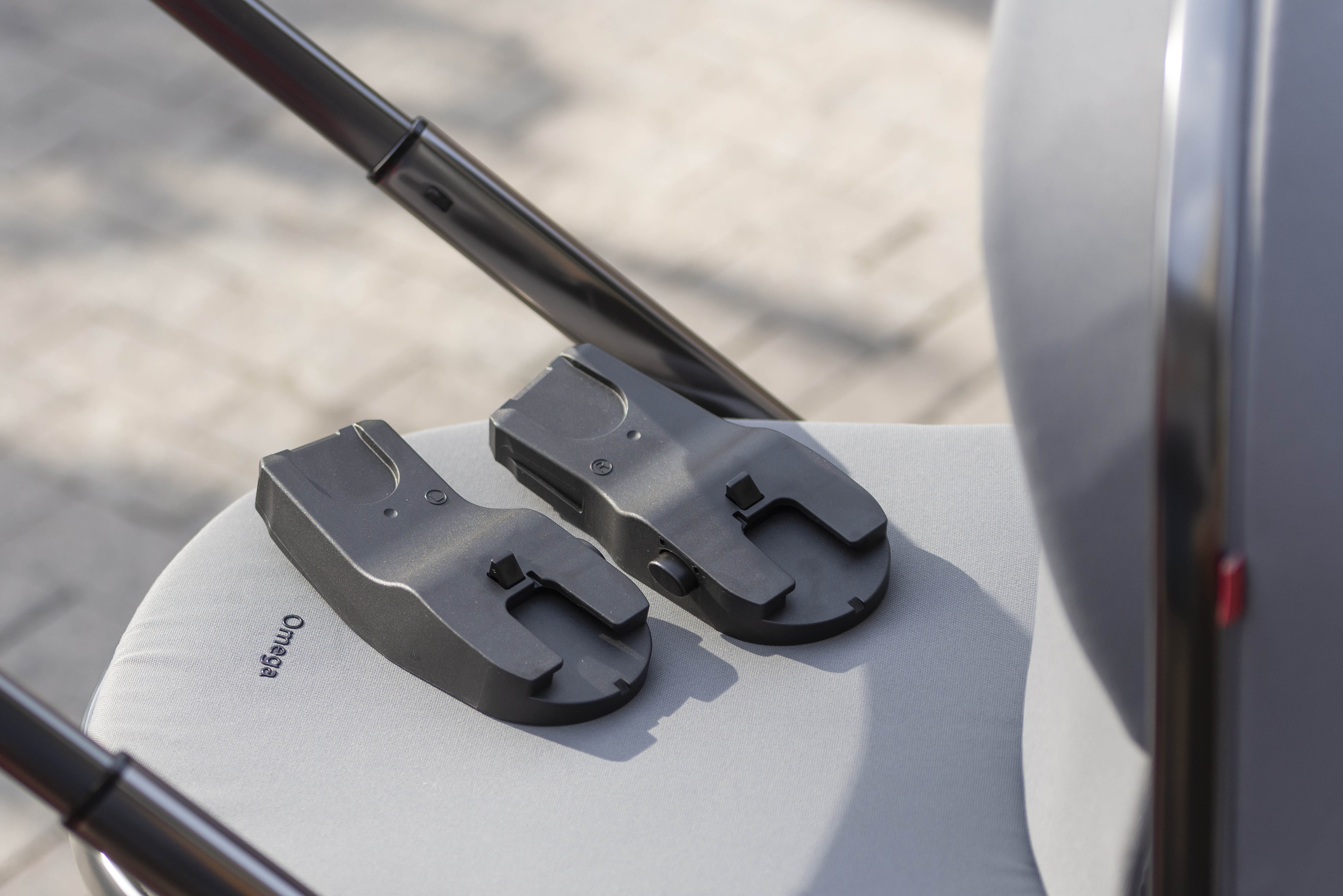 Адаптеры автокресла для Carrello Omega 2 в 1